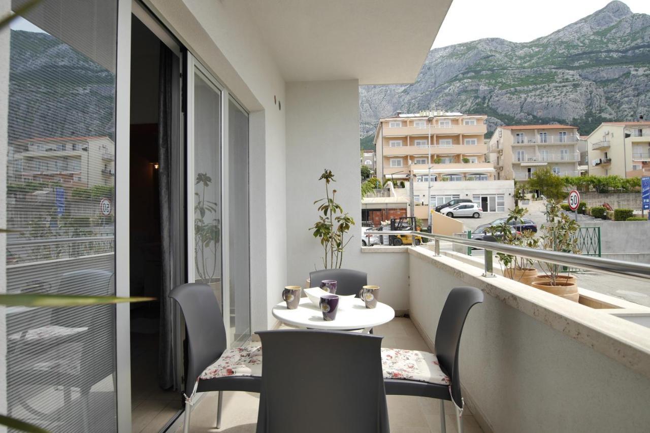 Apartments Mario Migros Makarska Exterior foto