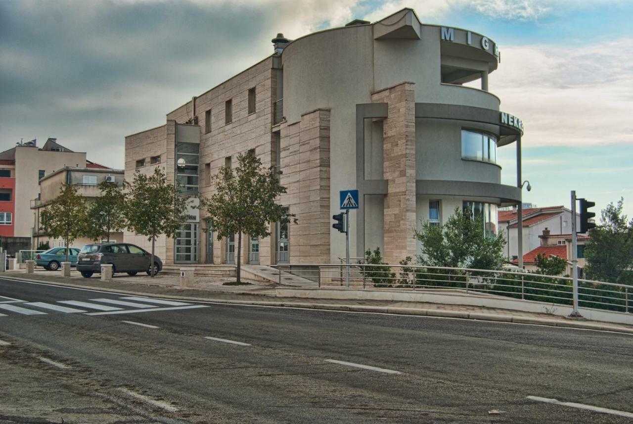 Apartments Mario Migros Makarska Exterior foto